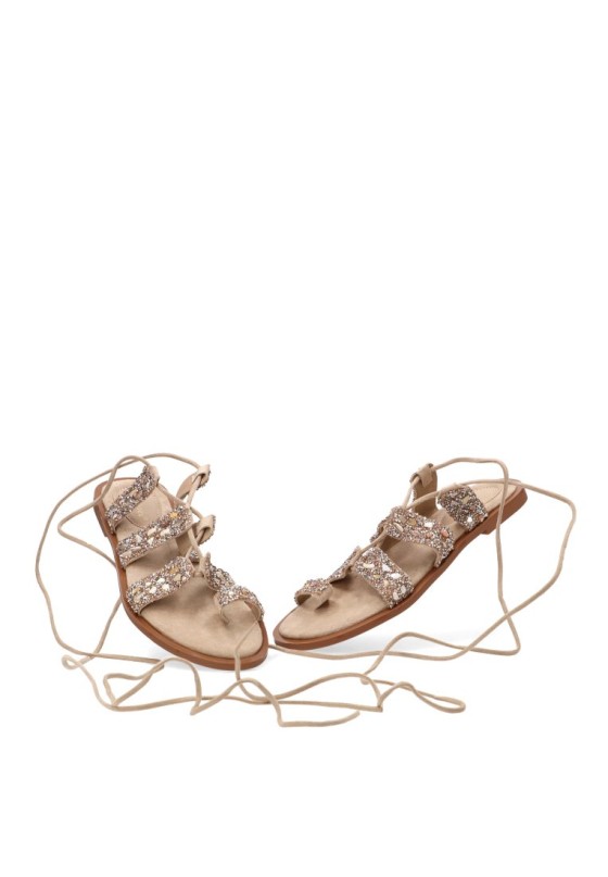 Sandalia para mujer IDEAL SHOES 9820 con piedras y suela plana