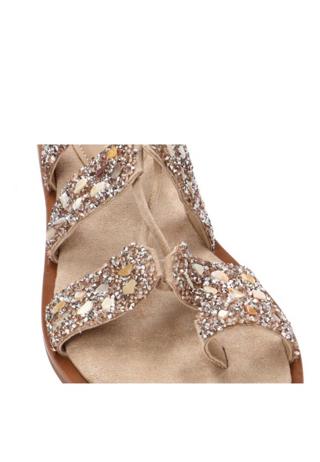 Sandalia para mujer IDEAL SHOES 9820 con piedras y suela plana