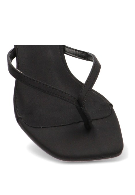 Sandalia de dedo en raso negro con tacón medio para mujer JM-5740F Luna Collection