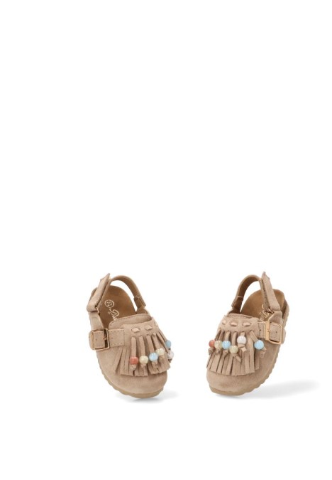 Zueco beige con cierre de velcro para niña BUBBLE BOBBLE C1771