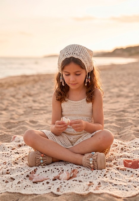 Zueco beige con cierre de velcro para niña BUBBLE BOBBLE C1771