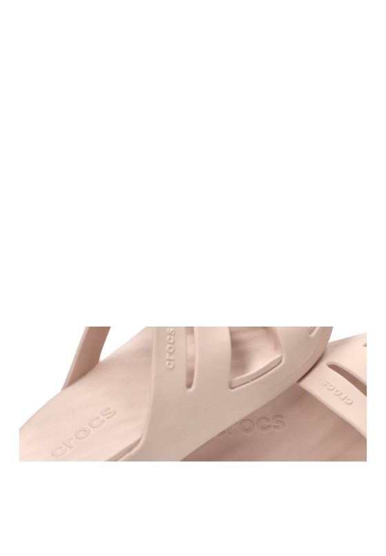 Sandalia de playa beige con suela plana para mujer CROCS 209587