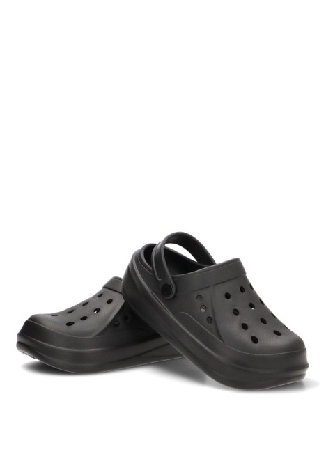 Zueco con suela plana de mujer XTI 145139 negro