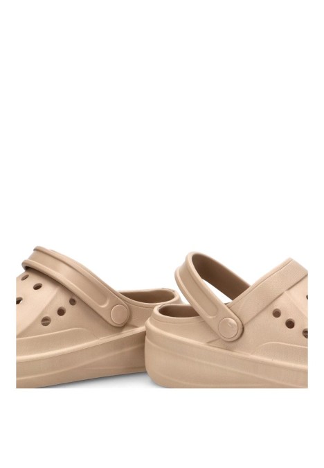 Zueco beige de mujer XTI 145139
