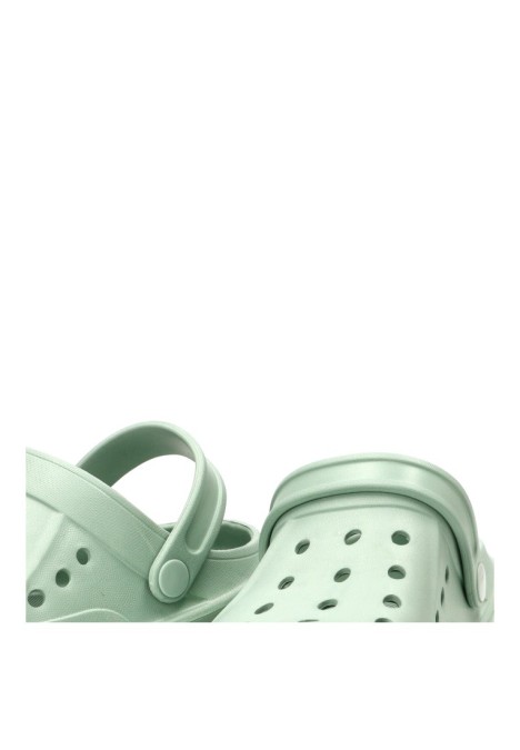 Zueco de playa para mujer XTI 145139 en color aguamar