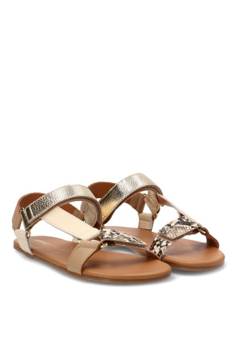 Sandalia oro estilo barefoot para mujer MUSTANG 56256 con suela plana