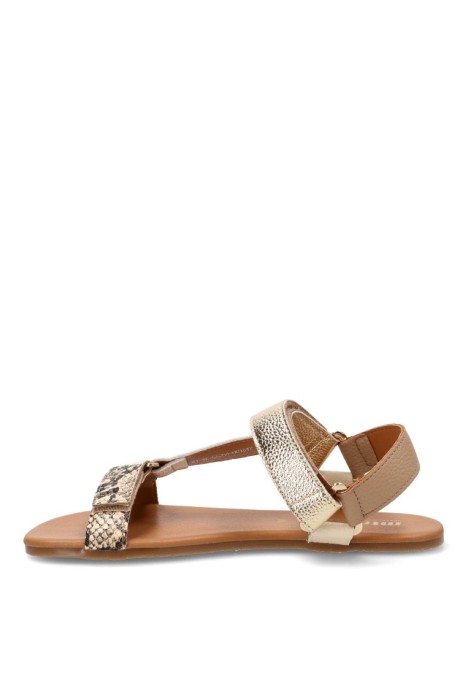 Sandalia oro estilo barefoot para mujer MUSTANG 56256 con suela plana
