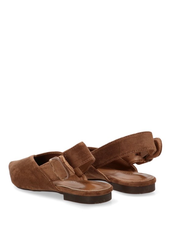 Salón camel de mujer IDEAL SHOES 9755