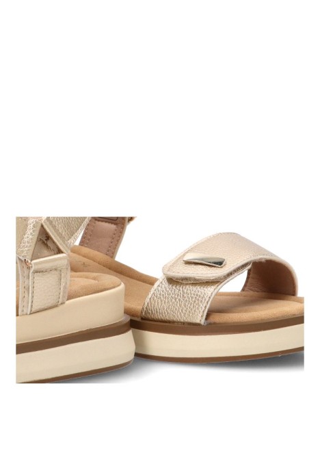 Sandalia oro con cuña media y cierre de velcro para mujer ARMONY 40022