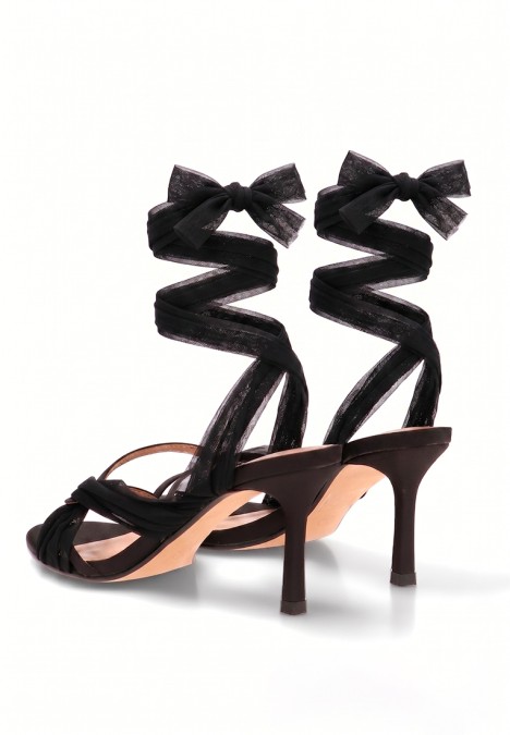 Sandalia negra de mujer LUNA TREND M5341