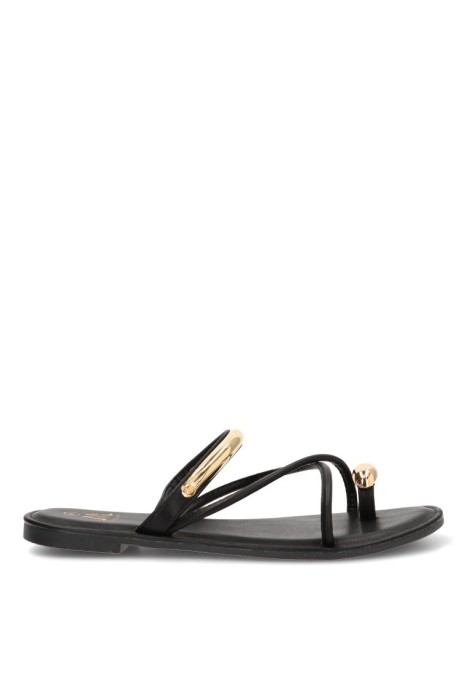 Sandalia negra con suela plana de mujer CINK-ME modelo DM7G25