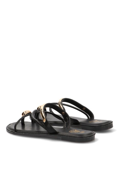 Sandalia negra con suela plana de mujer CINK-ME modelo DM7G25