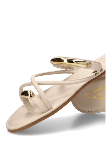 Sandalia beige con anillo XXL para mujer CINK‑ME DM7G25