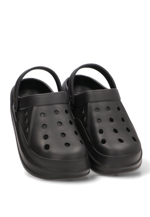Zueco playa negro de hombre XTI 145734