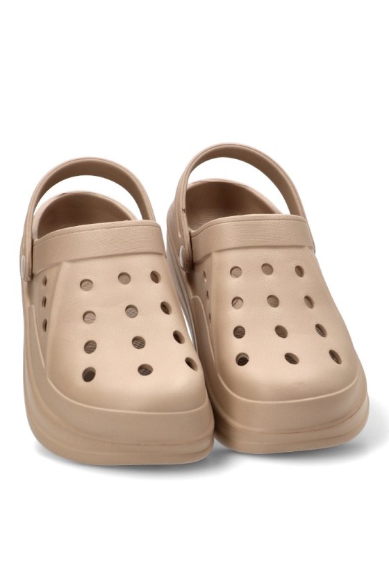 Zueco playa beige de hombre XTI 145734