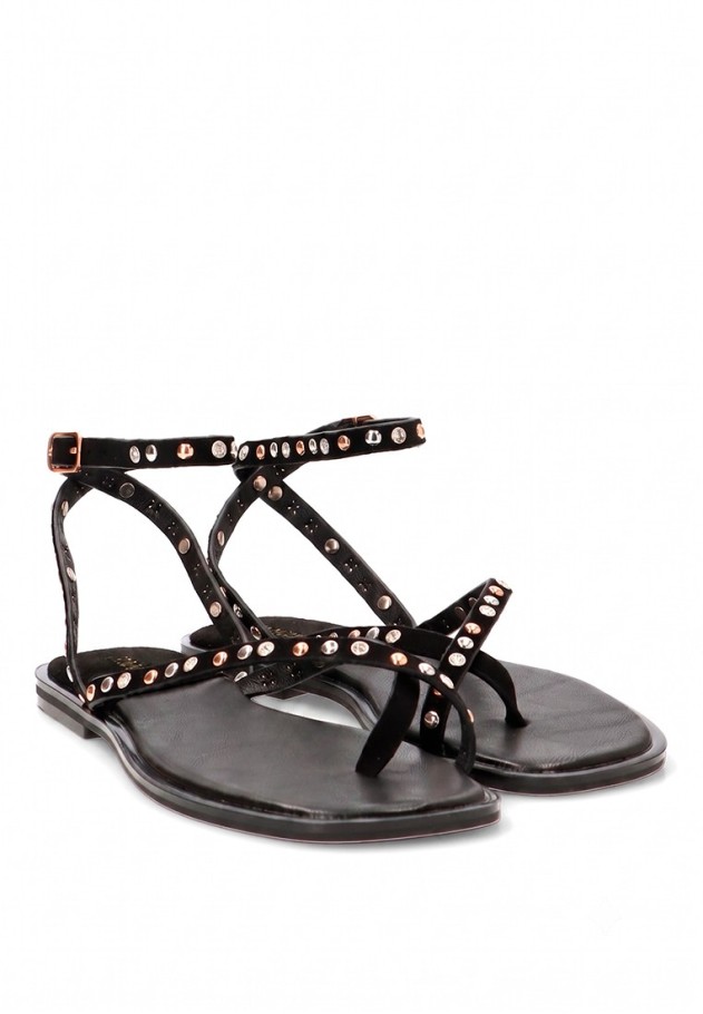 Sandalia negra con tachuelas de mujer CEREZA P111
