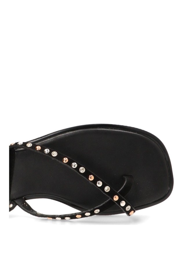 Sandalia negra con tachuelas de mujer CEREZA P111