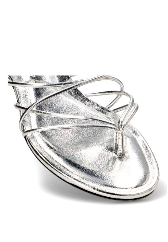 Sandalia de tiras en plata con suela plana para mujer LUNA TREND M6455