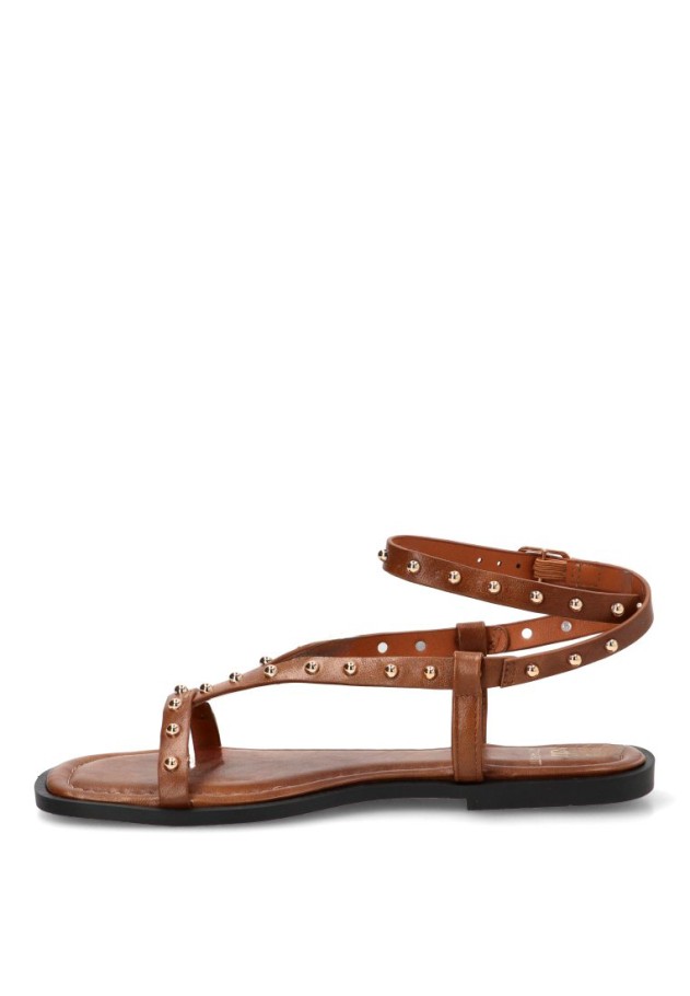 Sandalia con tachuelas y suela plana de mujer HG-5806