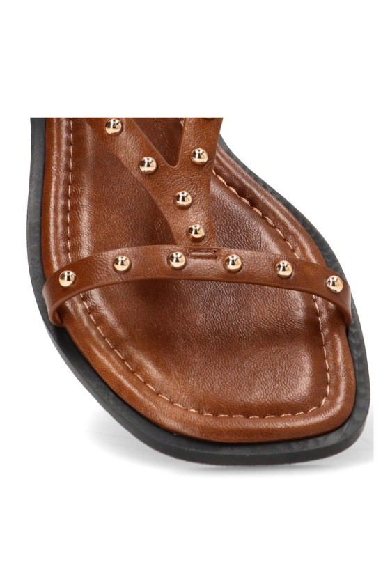 Sandalia con tachuelas y suela plana de mujer HG-5806