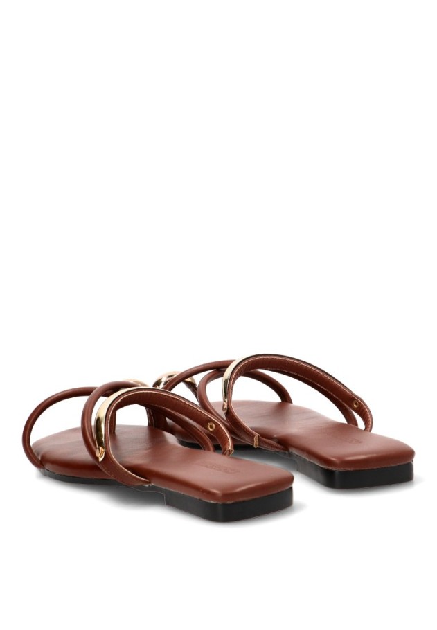 Sandalia plana Cereza P118 para mujer en camel