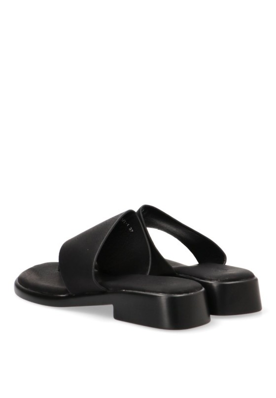 Sandalia negra de mujer SORAIA SJ-2A041 con tacón medio