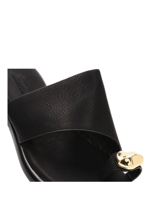 Sandalia negra de mujer SORAIA SJ-2A041 con tacón medio