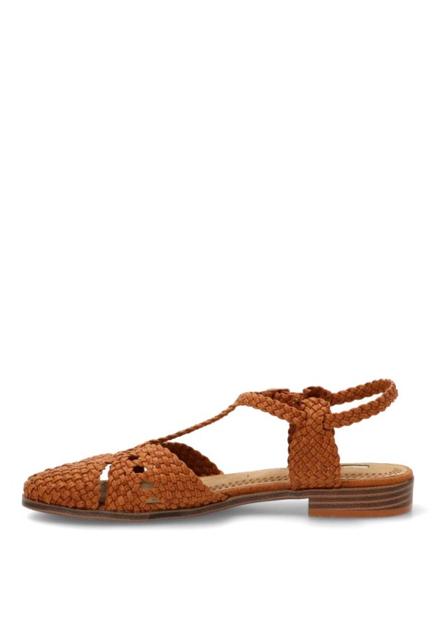 Sandalia de cuero sintético con suela plana para mujer LUNA TREND M6391