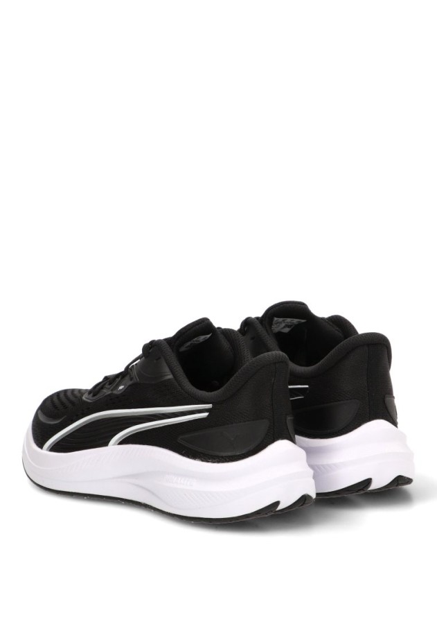 Deportivo running PUMA 311730 negro con suela plana