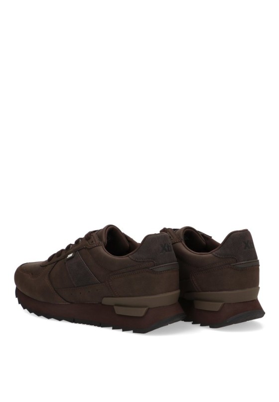 Deportivo casual para hombre XTI 146782 marrón con suela plana