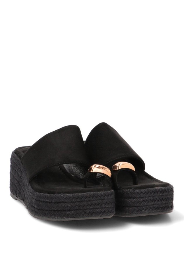 Sandalia de mujer CF-5617 en negro con cuña de yute