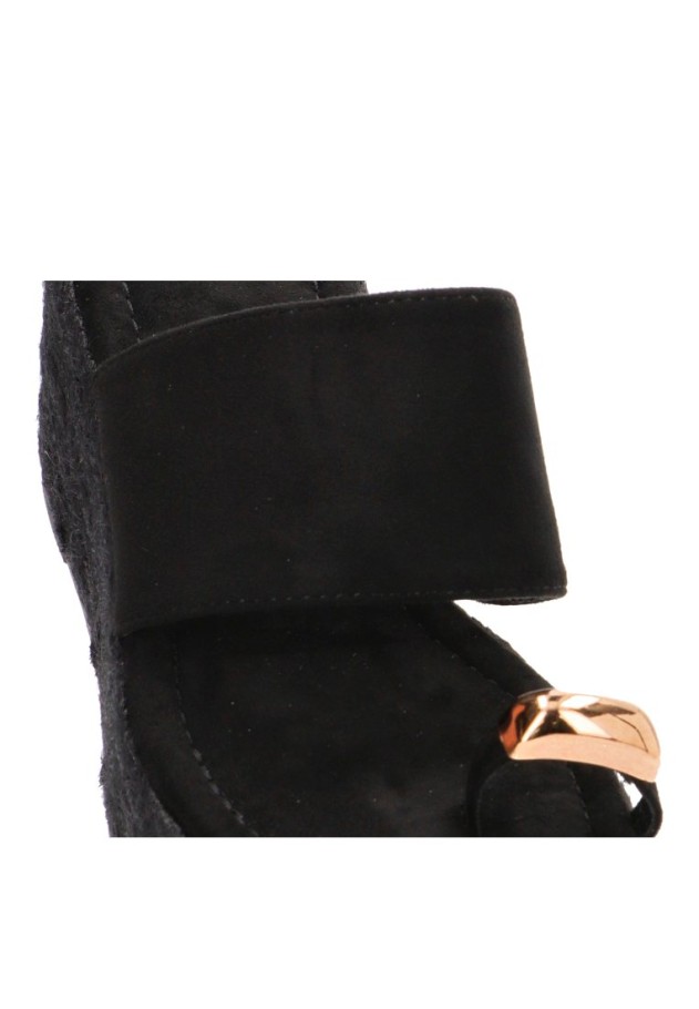 Sandalia de mujer CF-5617 en negro con cuña de yute