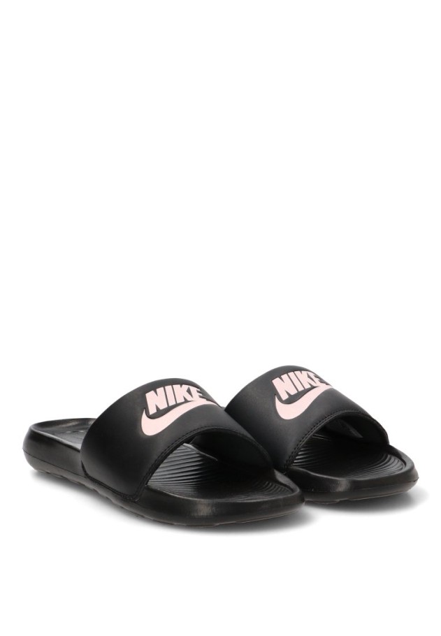 Chanclas de playa Nike CN9677 negras con pala de goma y suela plana para mujer