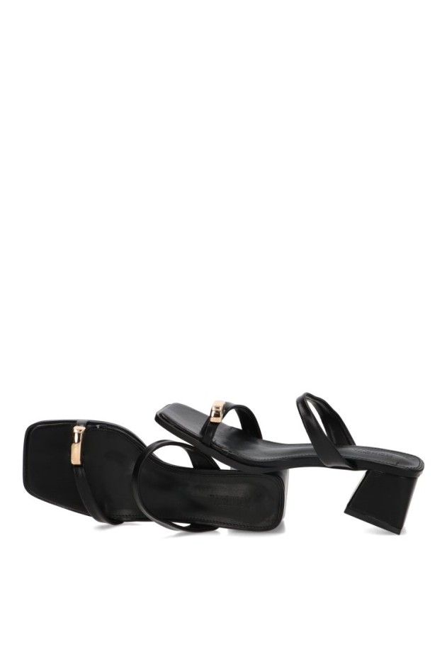 Sandalia negra de mujer CEREZA P115 con tacón anillo