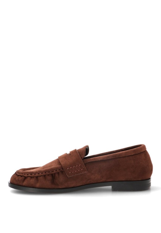 Mocasín chocolate de mujer CEREZA P146