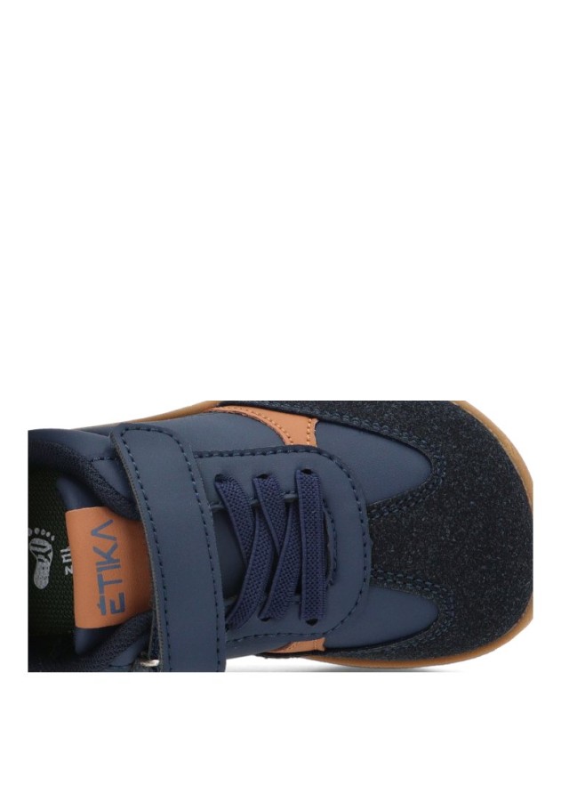 Deportivo ETIKA con velcro y suela plana 52487