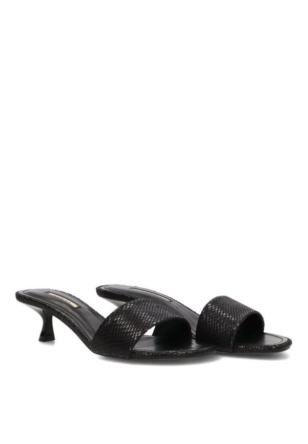 Sandalia negra con tacón medio y abalorios para mujer M6295