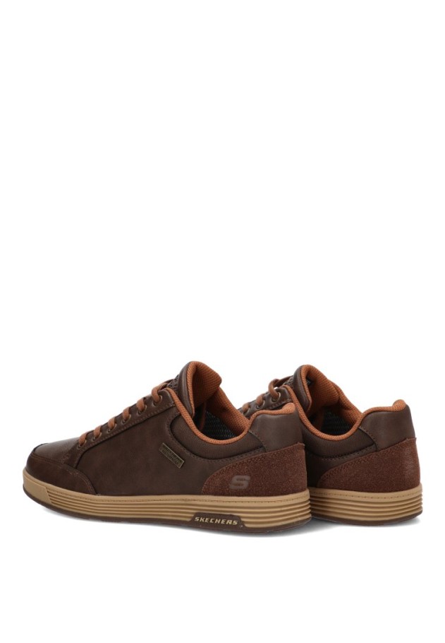 Deportivo de hombre en color chocolate SKECHERS 210944