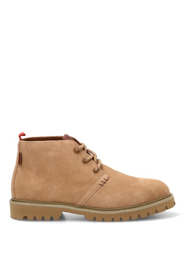 Botín de hombre MUSTANG 84875 en piel camel con suela plana