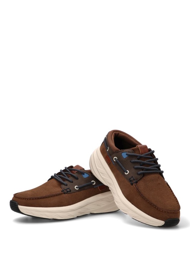 Náutico Kiova mocasín café de hombre MUSTANG 84883