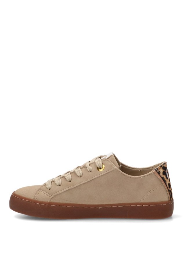 Deportivo casual de mujer MUSTANG 60036 en color arena