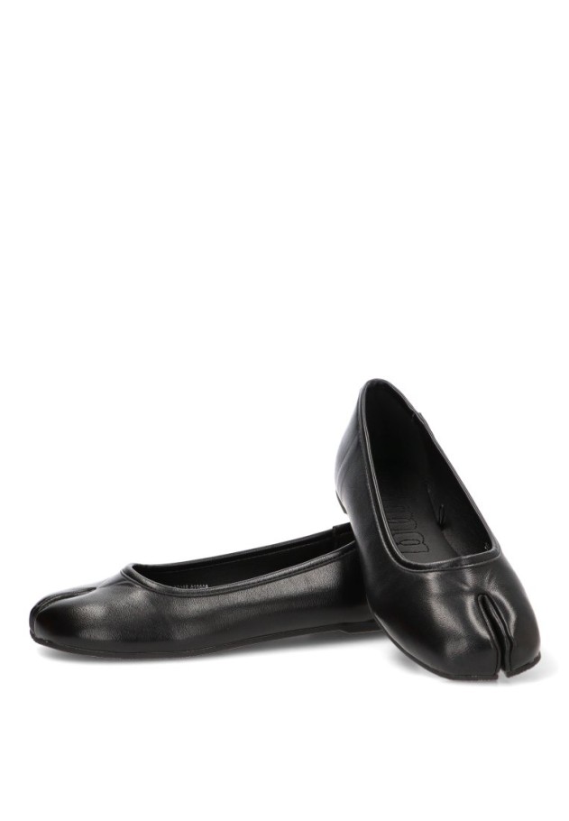 Bailarina negra con suela plana de mujer MUSTANG 56265