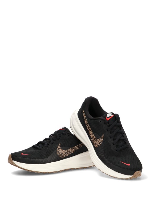 Deportivo negro de mujer NIKE IR0208