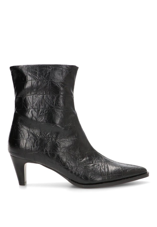 Botín negro de mujer M6886 con tacón medio