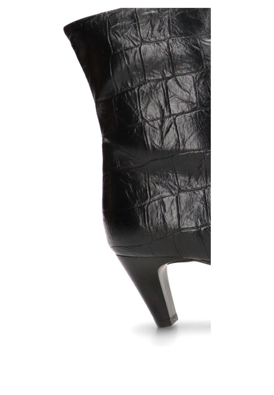 Botín negro de mujer M6886 con tacón medio