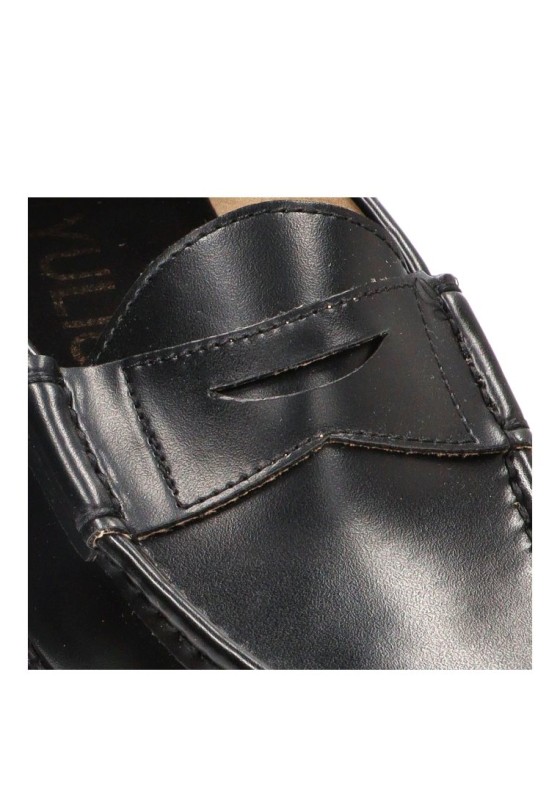 Mocasín negro sintético de mujer M6650