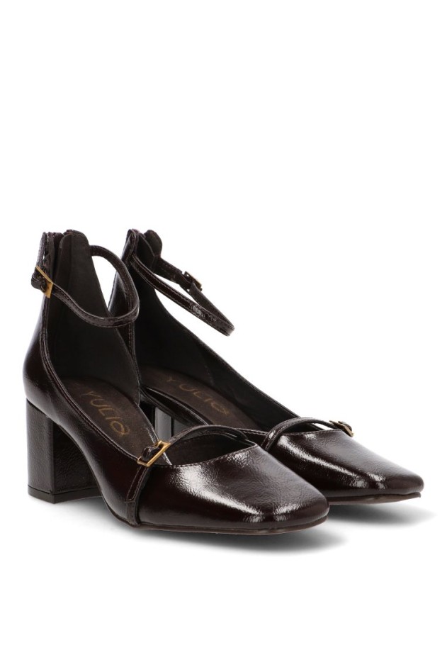 Zapato café de tacón medio para mujer M6675
