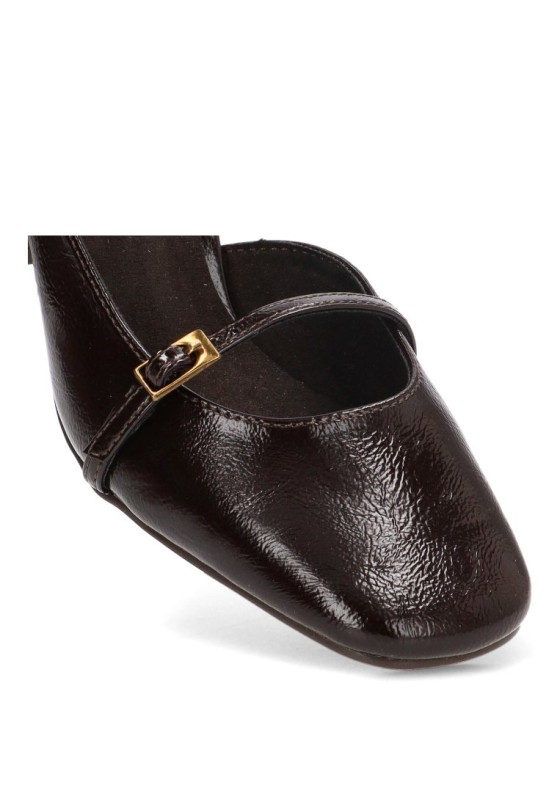 Zapato café de tacón medio para mujer M6675