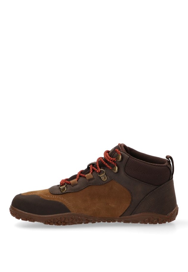 Botín arena estilo barefoot con suela plana para hombre MUSTANG 85011