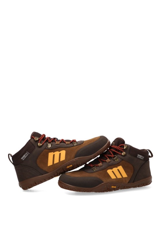 Botín arena estilo barefoot con suela plana para hombre MUSTANG 85011